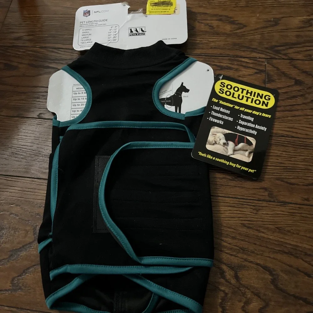 NEW NFL Philadelphia Eagles Soothing Solution Pet Calming Vest, PetsFirst,Size M